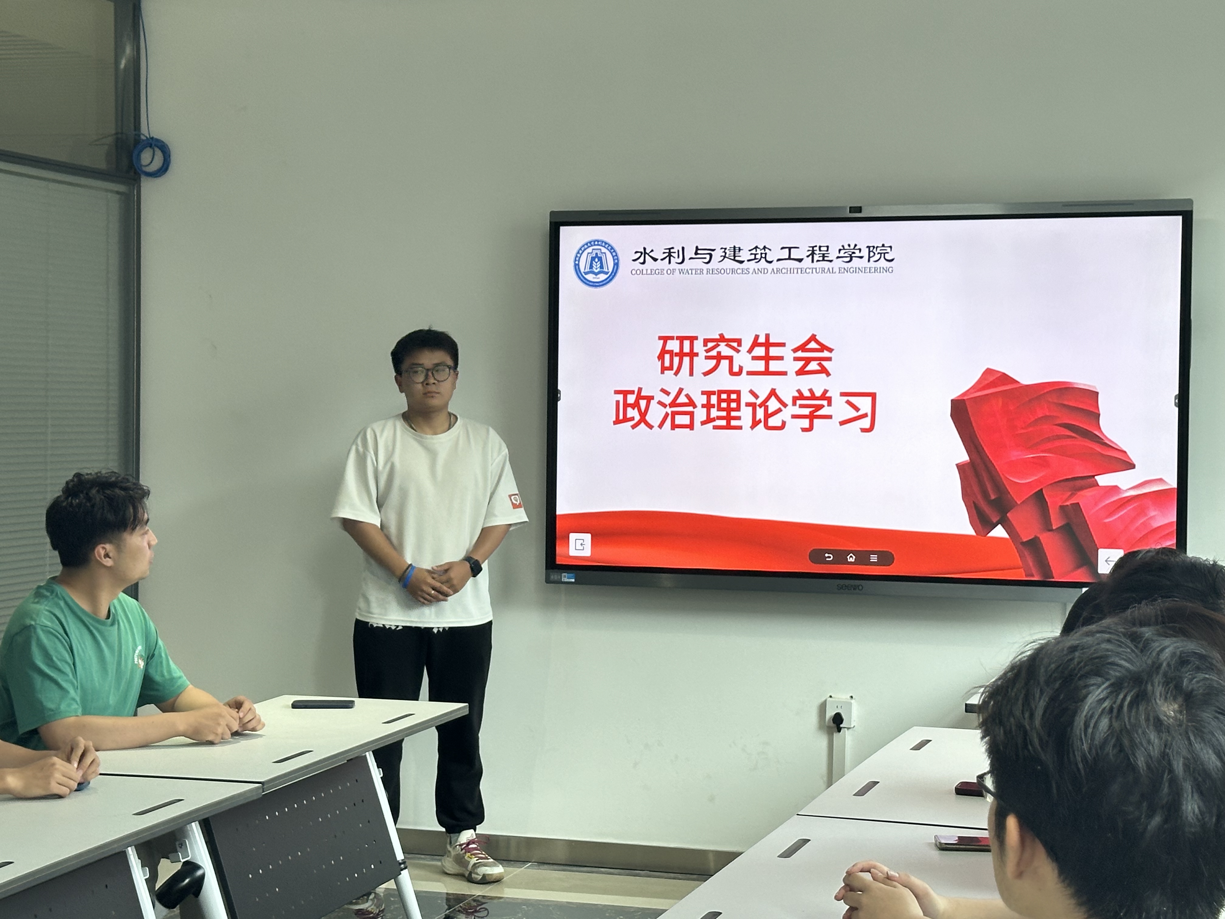 William威廉亚洲研会-2024年6月理论学习照片 (1).jpg