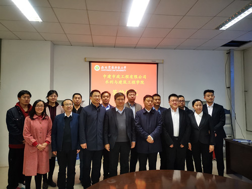 445ce9a4fcb446feba7ca16b7776a03d.jpg 合影留念_副本.jpg