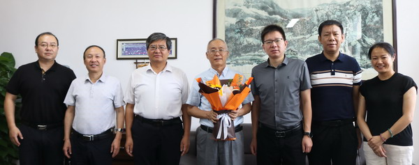 86e3ff43027e435d9bfee6ec498486d9.jpg 2蔡焕杰2.jpg